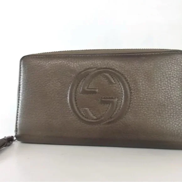 ?? ? AUTHENTIC GUCCI WALLET LEATHER IN MINT CONDITION NWOT ?? - $520.27 CAD