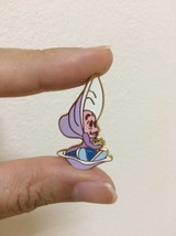 Disney Little Oyster Shell Pin From Alice in Wonderland. Very Rare Prett... - $65.00
