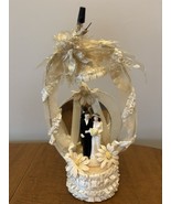 Vintage 1940s 1950s Wedding Cake Topper Bride Groom Bell Fabric Flower Arch - $565.09 MXN