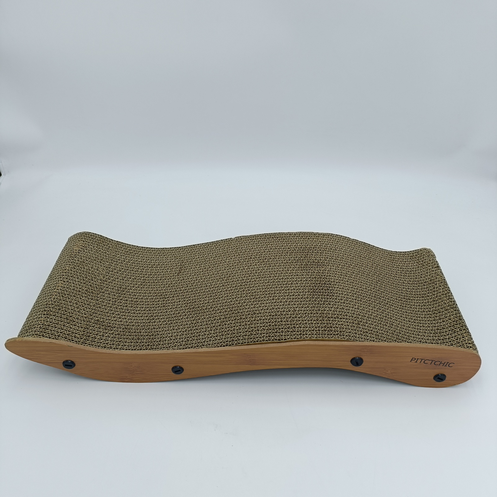PITCTCHIC Cat scratching pads Durable Cat Scratching Pad with Wave Design - $17.99