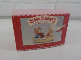 Hallmark Merry Miniatures-A Collection Of Charm &#39;Sweetheart Cruise&#39; Set ... - $5.95