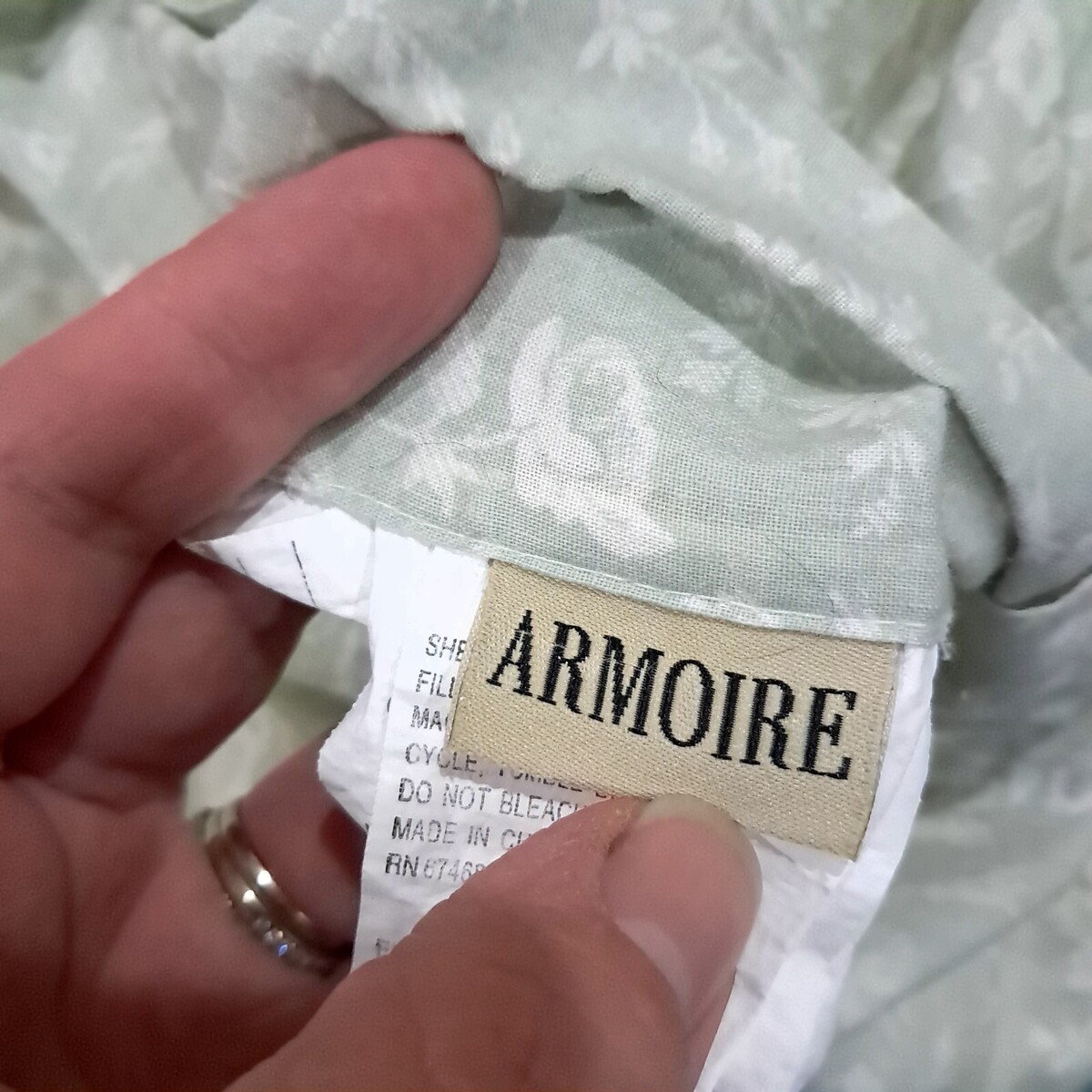 Vintage ARMOIRE Quilt Cottage Floral Patchwork standard sham set 2 pillowcase Item image 4