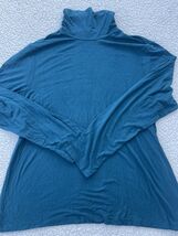 Ladies by CHICO&#39;S Turquoise Rayon Blend Turtleneck Long Sleeve Top Size 3 - $251.31 MXN