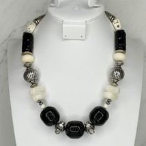 Chico&#39;s Chunky Black and White Beaded Silver Tone Necklace - £15.76 GBP