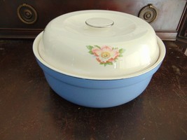 Vintage Hall&#39;s Superior Quality Rose Parade USA Casserole Dish w Lid 8.5&quot; - £12.58 GBP