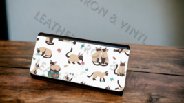 Women&#39;s Trifold Wallet - Siamese Cats Playing Design - £19.94 GBP