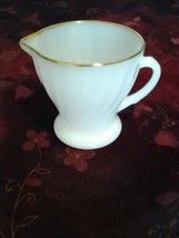 Vintage Anchor Hocking Fire King White Milk Glass Creamer Swirl - £6.32 GBP