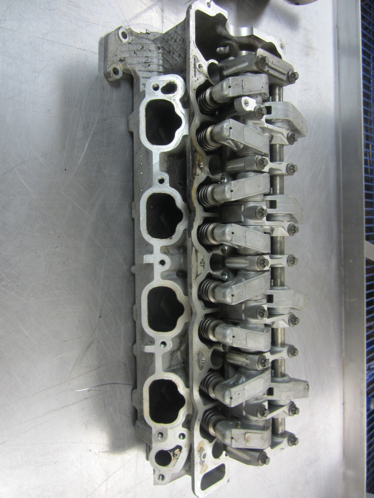 Right Cylinder Head For 00-06 Mercedes-Benz S500   5.0 R1130161501 - $259.83