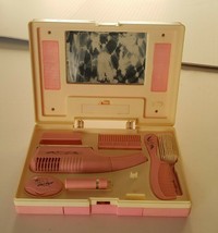 Vintage Toy Beauty Kit #3333 carrying case w hair/make up accessories Ho... - £30.71 GBP