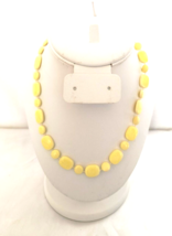 Women&#39;s Beaded Necklace Yellow Flat Discs Appx 16 inches Long - £9.34 GBP