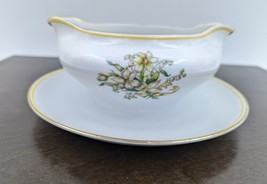 H&amp;C Selb Heinrich Bavaria China 15996 Gravy Boat Daffodil Floral Design - £24.95 GBP