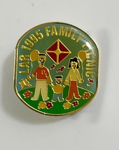 Lar 1995 family Picnic Lapel Pin - $148.47 MXN