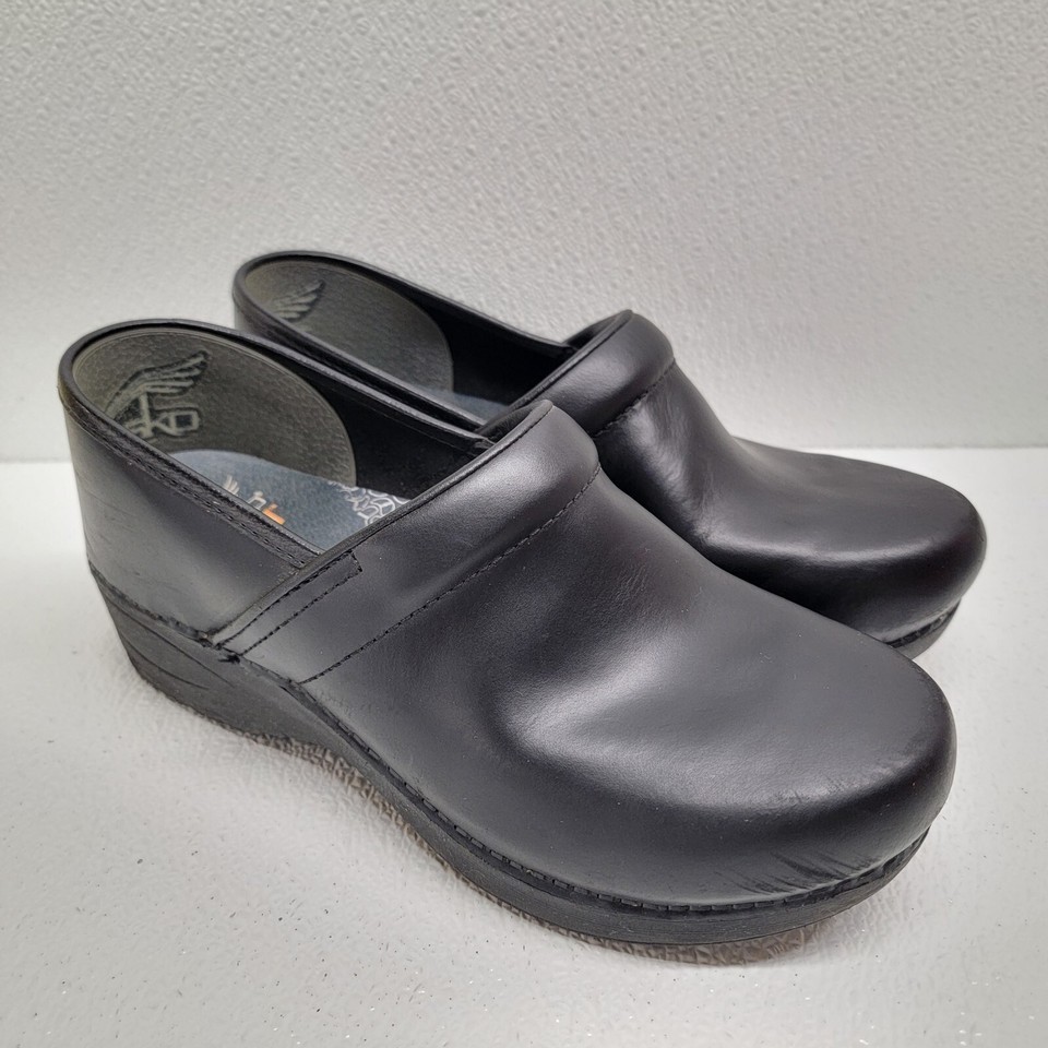 Dansko XP 2.0 Clogs Women Size 10.5 - 11 EU 41 Black Leather Slip On Nur... - $37.78