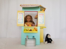 American Girl Lea&#39;s Fruit Stand Set 18&quot; Doll Playset + Lea Doll + Meet + Fruit - £95.67 GBP