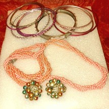 Beautiful old Vtg lot of pink jewelry~beaded necklace~clip-on earrings~b... - £20.19 GBP