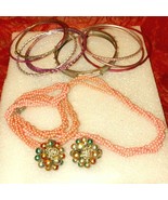 Beautiful old Vtg lot of pink jewelry~beaded necklace~clip-on earrings~b... - £20.19 GBP