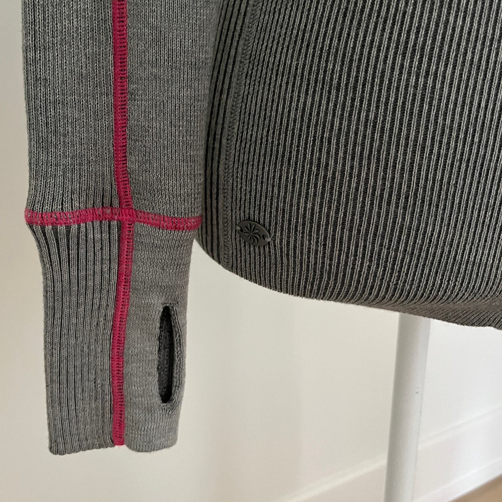Athleta Women's Giant Slalom Full Zip Sweater Gray Pink Small Item image 7