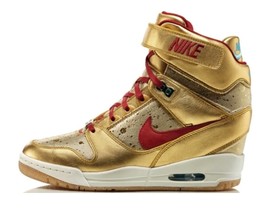 NIKE Dunk Sky Hi High Gold Red Revolution Size 6 Hidden Wedge Sneakers Shoes 37 - £218.82 GBP