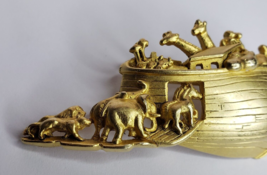 AJC Noah&#39;s Ark Animals Brooch Pin Gold Tone Signed 2 7/8&quot; - £15.83 GBP