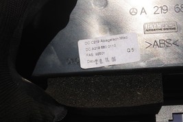 2006-2011 MERCEDES BENZ W219 CLS500 CENTER CONSOLE ARMREST COMPARTMENT BRACKET image 9