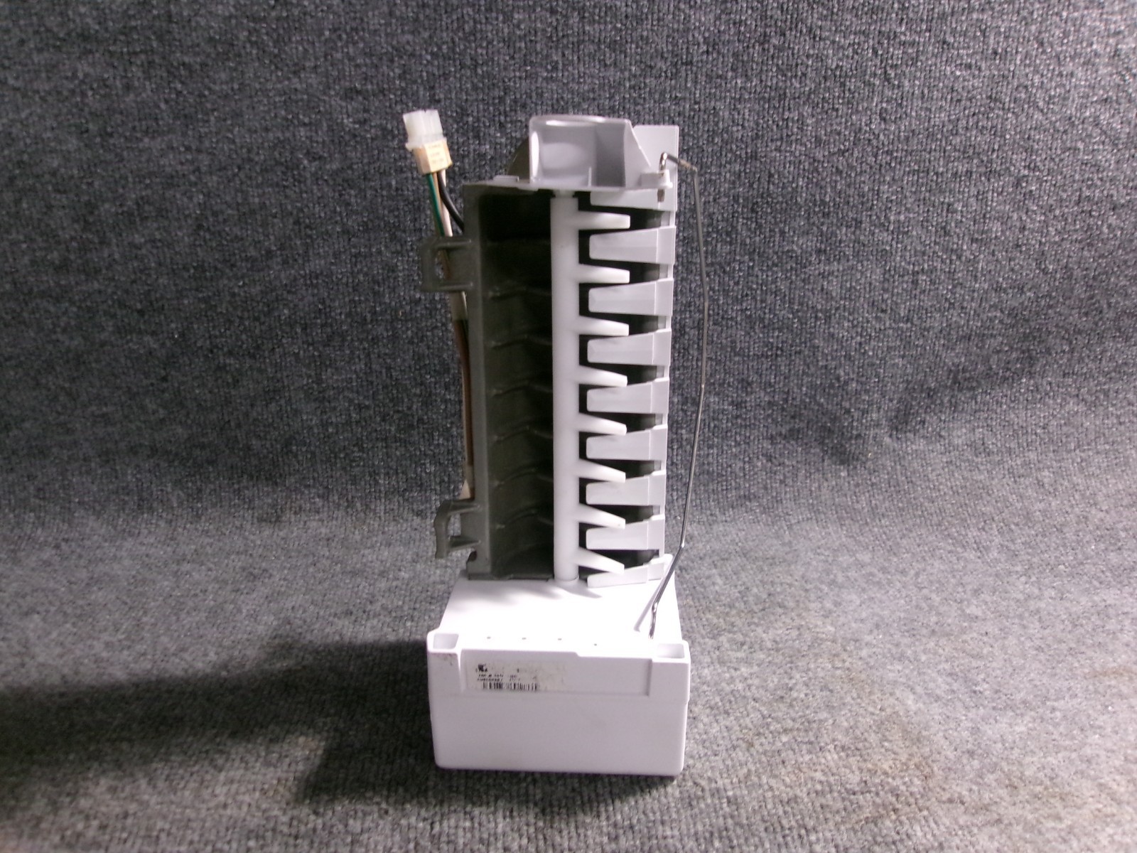 4317943 WHIRLPOOL REFRIGERATOR ICEMAKER - $29.00