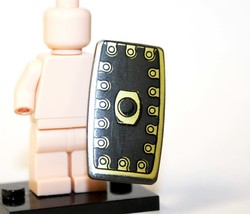 MZ Knight Black And Gold Roman Shield For Action Minifigures - $52.31 MXN