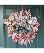 Candy cane wreath, peppermint wreath,Christmas wreath, whimsical wreath,... - $2,898.21 MXN