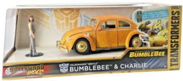 VOLKSWAGEN BEETLE BUMBLE &amp; CHARLIE | HOLLYWOOD RIDES | 1:24 SCALE - $637.63 MXN