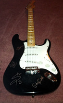 Journey w/ Steve Perry Autographed Signed Guitar - £629.07 GBP