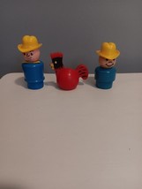 Vintage Fisher Price Little People  Farmer &amp; Son &amp; Rooster Farm - $185.67 MXN