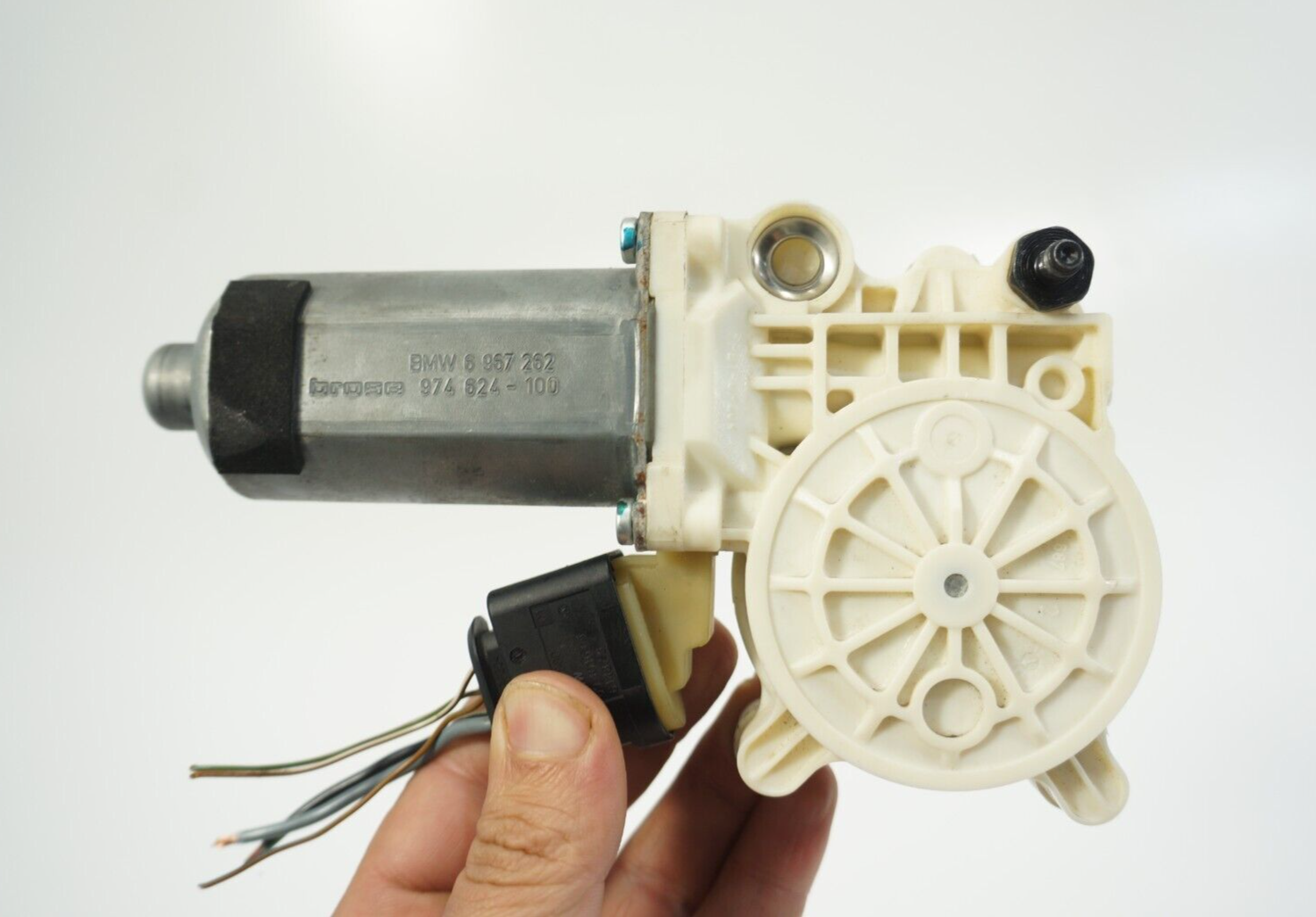 2007-2013 bmw x5 x6 e70 e71 front right passenger window regulator motor - $38.00