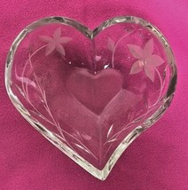 Mikasa Mon Amour Etched Flowers Crystal Heart Bowl Candy Dish - £19.50 GBP