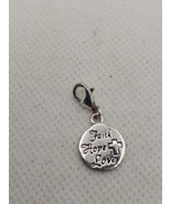 Belk Silverworks Southern Charm &quot;Faith Hope and Love charm - $371.28 MXN