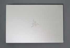 Razer Blade 15 15.6" Core i7-10750H 2.6 GHz 16GB 512GB SSD RTX 2070 image 4