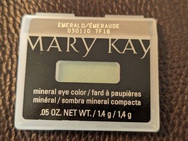 Mary Kay MINERAL EYE COLOR SHADOW &quot;LIME&quot; Green NIB - $5.00