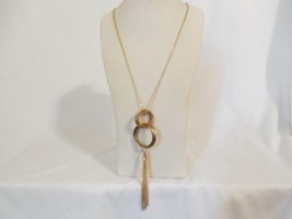 Department Store 23&quot;Gold Tone Double Circle Drop Fringed Pendant Necklace Y535 - £11.35 GBP
