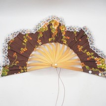 Vintage Women&#39;s Fabric &amp; Bamboo Wood Folding Fan-
show original title

O... - £36.07 GBP