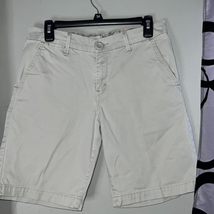 Levi’s size 8 khaki shorts - £9.27 GBP