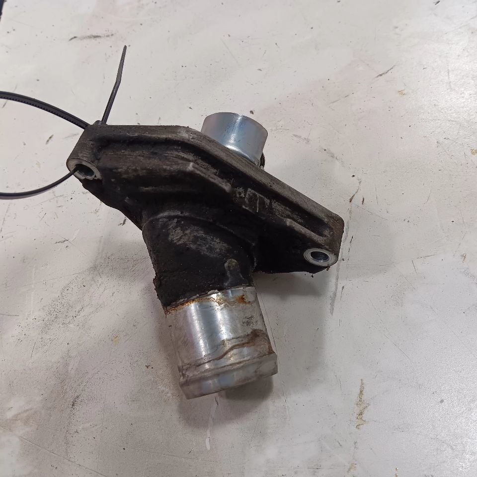 INFINITI Q50 3.7 Thermostat Housing Mount Bracket  2014 2015 2016 2017 2018 - $19.94