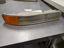 Right Turn Signal Assembly For 99-06 GMC Sierra 1500  5.7 - $25.94