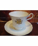 Royal Tuscan Wedgwood Cup and Saucer, Made in England Gemini Pattern [a5#3] - €46,60 EUR