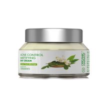 Organic Harvest Acne Control Mattifying Day Cream: Green Tea &amp; Moringa |... - $573.68 MXN