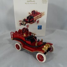Hallmark Keepsake 1908 Ford Model T Fire Brigade 2008 Magic Ornament with Lights - £18.80 GBP