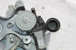 2009-2013 TOYOTA MATRIX REAR LEFT WINDOW MOTOR REGULATOR  R1971 image 4
