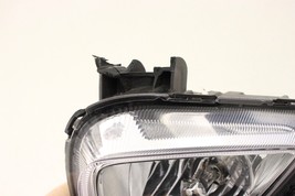 Used OEM Fog Light Driving Lamp Kia Sorento 2016-2018 LH damaged - £23.36 GBP