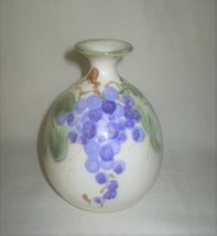 Hand Painted Clouds Folsom Grapes Pottery Vase 6&quot; Nice! - £13.61 GBP