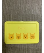 Winnie the Pooh Card Case Tin - $276.35 MXN