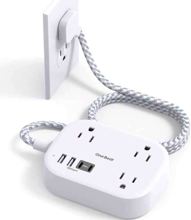 Cruise Essentials 2025,One Beat Travel Power Strip with USB 5 Ft, White  Item image 2