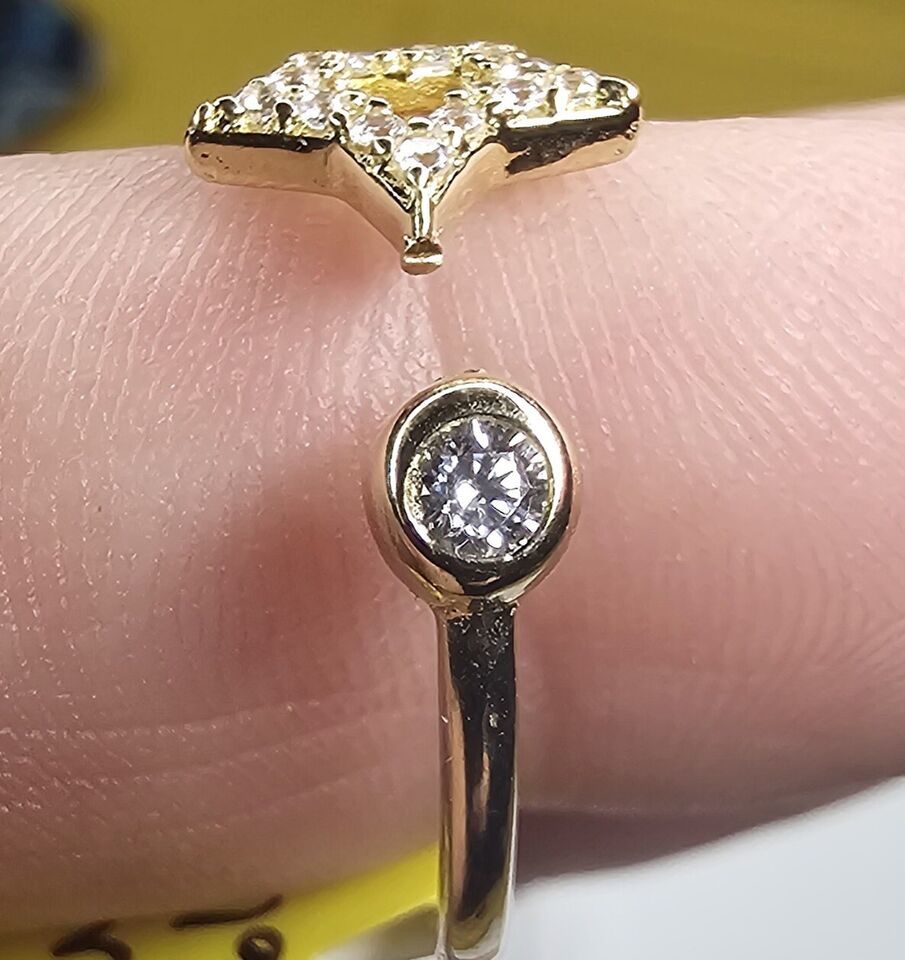 10k Solid Gold Star Cubic Zirconia Ring Item image 7