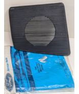 NOS 1985-86 FORD THUNDERBIRD FACTORY SPEAKER GRILLE Part# E5SZ-18978-C - $55.60 CAD